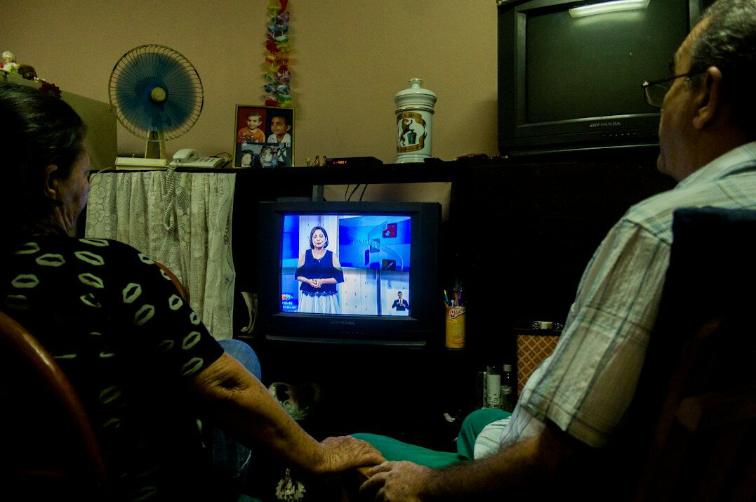 family watching old tv show