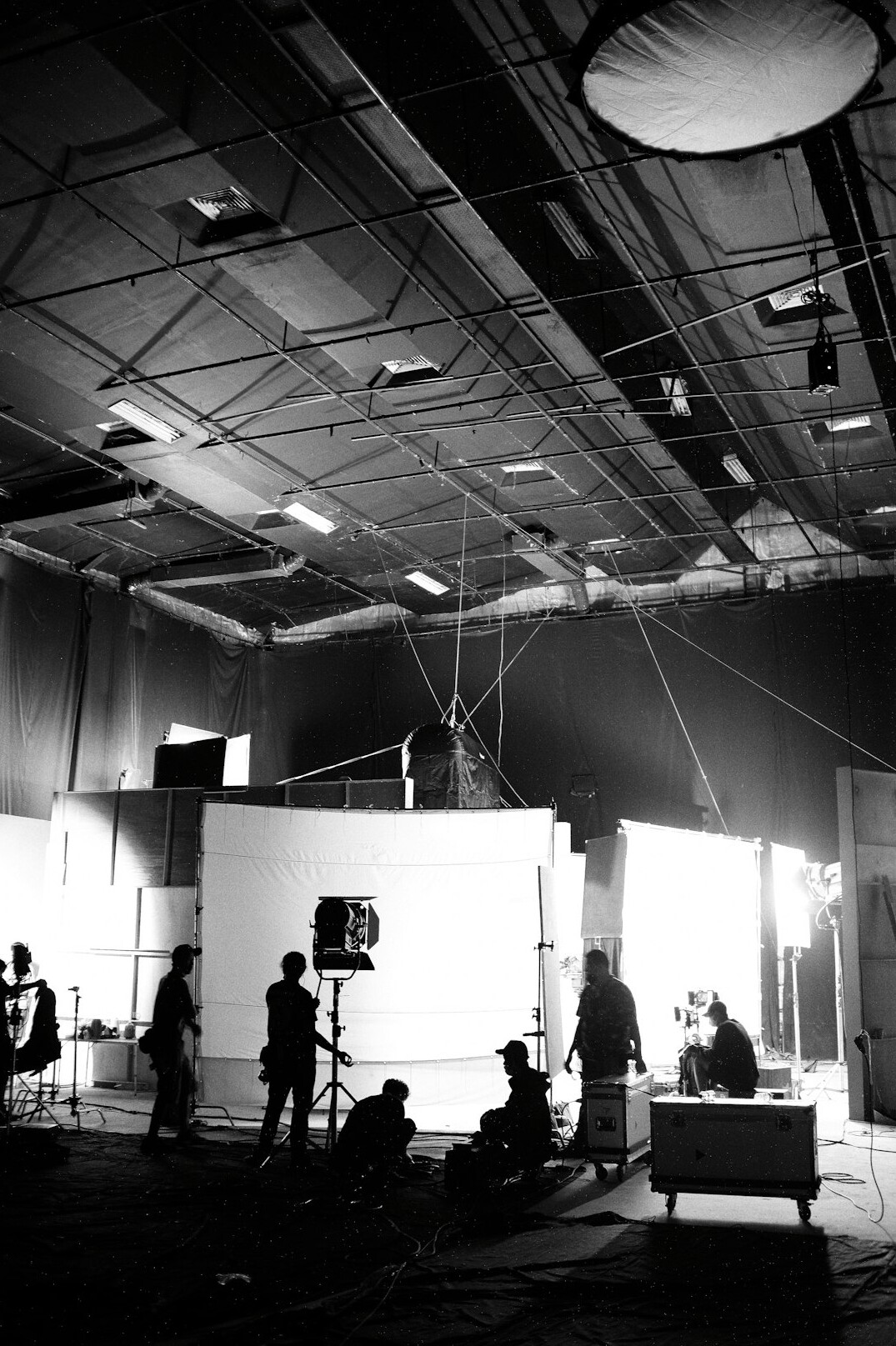 behind the scenes tv set